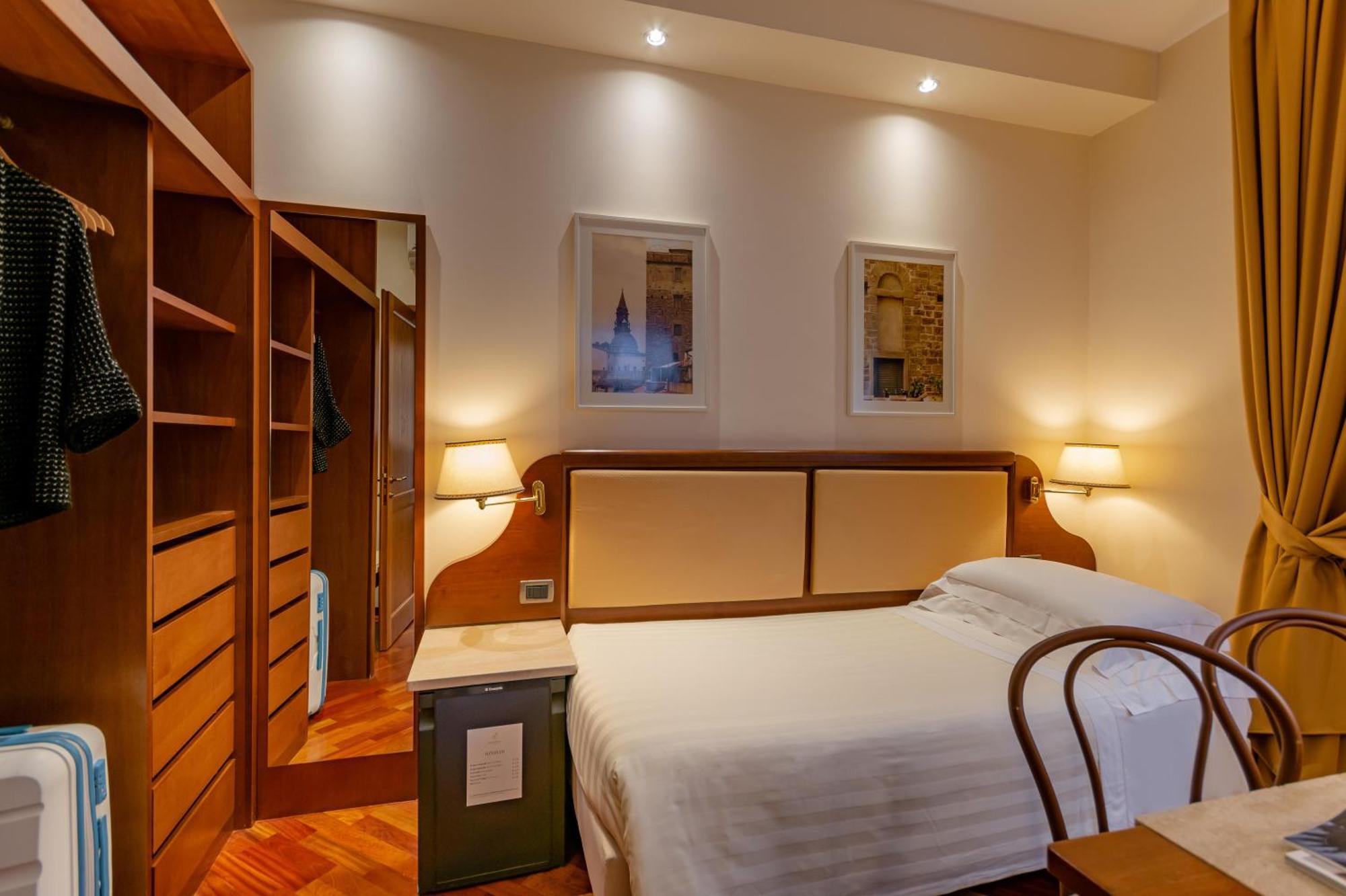 B&B Hotel Firenze Pitti Palace Al Ponte Vecchio Exterior foto